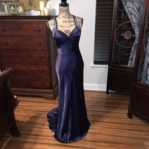 *PROM* Gorgeous satin gown with bow back